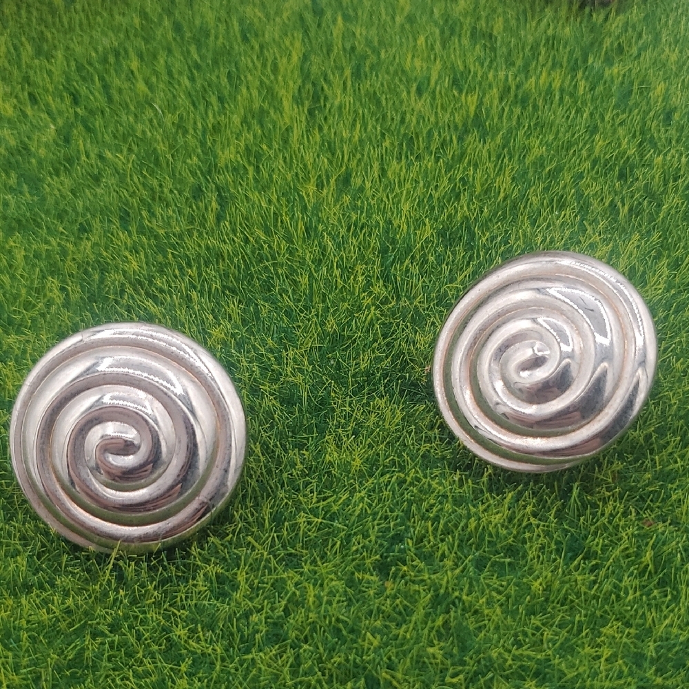 Elegant Silver Covered Brass Swirl Earrings E614